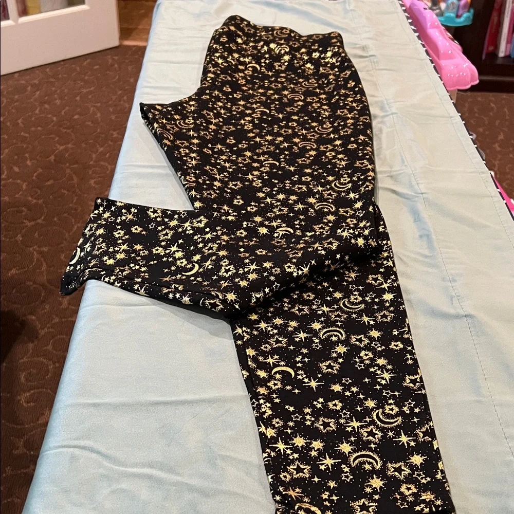 Torrid Black and Gold Celestial Print Leggings NEW - Picture 3 of 7